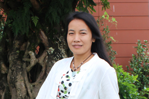 報告文學(xué)獎：獲獎作品《最后的秘境》作者：伊蒙紅木（佤族）         創(chuàng)作感言　　《最后的秘境——佤族山寨的文化生存報告》以田野調(diào)查的方式挖掘這些遠古文明，呈現(xiàn)佤族遠古部落、遠古習(xí)俗、現(xiàn)存文化現(xiàn)象、生存境遇、生活現(xiàn)狀和精神狀貌。全書共29篇文章，用圖片對文字做適當?shù)淖C明。而語言，顯得樸實甚至笨拙。在這些文章中，我試圖系統(tǒng)描述佤族的歷史、文化體系。