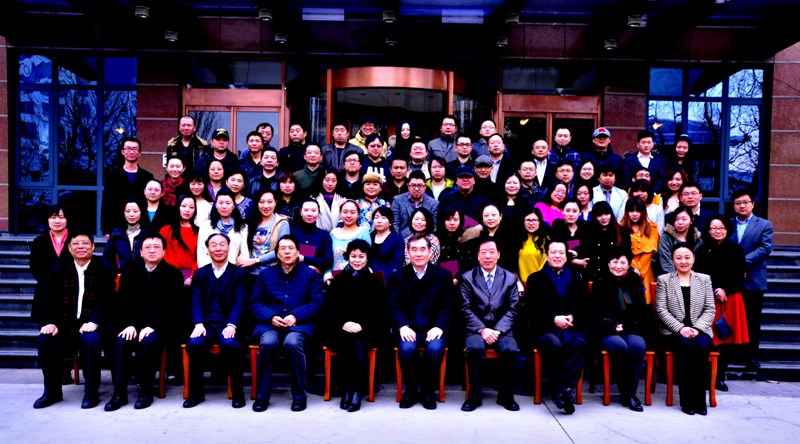 魯迅文學(xué)院第二十五屆高研班學(xué)員名單　葉非夜　夜十三　血　紅　何常在　庚　新　蕭瑟郎　花千芳　冷馨兒　南朝陳　夏言冰　蝴蝶藍(lán)　孑與2   泛東流　莊畢凡　驍騎校　失落葉　無　罪　勝　己　雁　九　石　三　?！〉?#13;　蘇小暖　顧七兮　紫月君　殷　尋　簡　墨　青　枚　　若雪三千　林海聽濤　鑿壁小妖　三戒大師　心在流浪　小鬼兒兒兒　梅子黃時雨　憤怒的香蕉　亂世狂刀01　流浪的蛤蟆　流浪的軍刀　仙人掌的花　最后的衛(wèi)道　攜愛再漂流　黑暗中的鯊魚