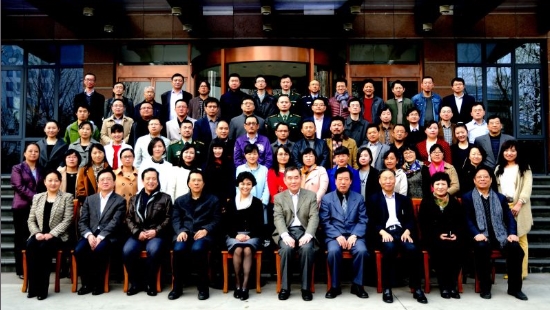 魯迅文學(xué)院第二十六屆高研班學(xué)員名單　叢治辰　羅廣才　崔立秋　閻秋霞　鮑麗麗　王　寧　戰(zhàn)宇婷　葉　君　姜　超　項(xiàng)　靜　周衛(wèi)彬　鄭　翔　王晴飛　宋智明　孫書文　劉曉彬　晏杰雄　孔會俠　吳佳燕　申霞艷　張柱林　普布昌居　周明全　王鵬　葉淑媛　程　強(qiáng)　高麗君　王　敏　崔勝利　徐仲佳　周　航　索良柱　王　彥　李少武　趙興葆　鄭　建　陳立新　王曉琳　鄭潤良　李向陽　傅　強(qiáng)　徐　剛　饒　翔　張曉琴　朱　鋼　劉　濤　李墨波　張麗軍　舒晉瑜　黃德海