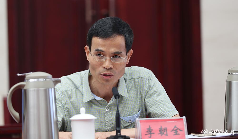 8月4日，李朝全在第十屆兒獎(jiǎng)評(píng)委會(huì)第六次全體會(huì)議上介紹初選作品公示情況