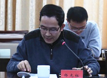 楊光祖：批評的言說方式和底線倫理作為從事文學批評近20年的文學評論者，我最想說的就是“感謝”。[詳細]