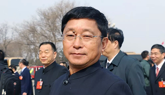 阿來(lái)代表：文學(xué)有一個(gè)很大的責(zé)任，就是同情