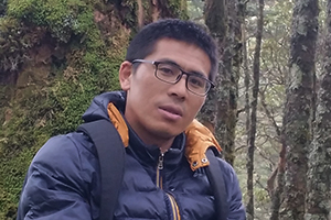 散文獎(jiǎng)：《大河》作者：李達(dá)偉(白族)         獲獎(jiǎng)感言　　《大河》的寫作，是一種重返式的寫作，同時(shí)也是一種在場(chǎng)式的寫作，那些在怒江邊教書和生活的過(guò)往，在寫作過(guò)程中如大河一般流淌不息。無(wú)論是《大河》，還是現(xiàn)在寫的《蒼山》，我都想努力重塑一種筋骨，重塑一些在這個(gè)時(shí)代有些稀缺的精神，我想通過(guò)文字重拾那些稀缺的懺悔、善良、愛情、真誠(chéng)、膽色、平和、謙卑……