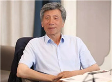 范迪安：描繪新時(shí)代的恢弘氣象堅(jiān)持人民立場(chǎng)、到人民中去、傾聽人民的心聲，就能獲得心靈的感動(dòng)，涌發(fā)藝術(shù)表達(dá)的激情……[詳細(xì)]