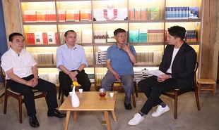 王躍文、歐陽黔森、阿來一同“名家話巨變”