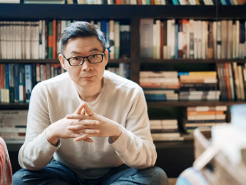 麥家：文學(xué)，為講好中國故事貢獻(xiàn)力量