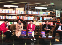 三十歲之后的女性，會獲得一種力量感　　談及女性的自我認知，魏微表示，這或許與年齡的增長與閱歷的增加有關(guān)。[詳細]