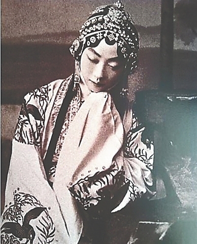 梅蘭芳演繹昆曲《牡丹亭》時(shí)的扮相