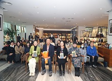 陳河最新長篇小說《誤入孤城》分享會舉行分享會上，陳河、北京師范大學文學院教授張莉、作家喬葉、評論家季亞婭帶領(lǐng)讀者走進這座雜糅了粗糲與柔情的文學之城。[詳細]