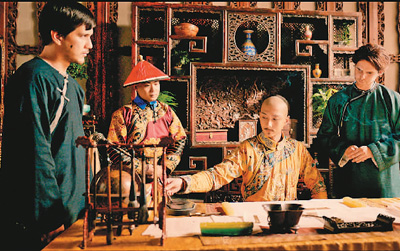 格列柯的形式語言極為獨特，喜歡自由地將形體拉長變形，動感十足，情感激越，帶有強烈的表現(xiàn)性與主觀性。圖為格列柯《年輕紳士肖像》。