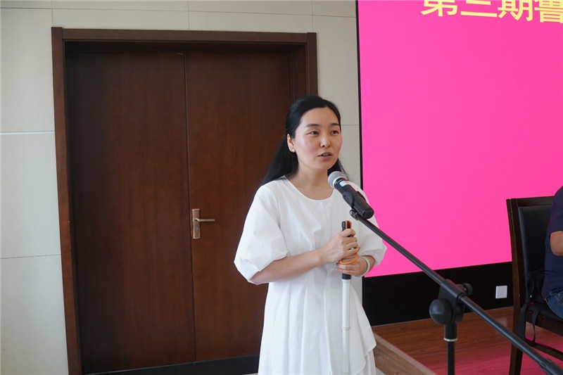 學(xué)員代表張?jiān)钒l(fā)言