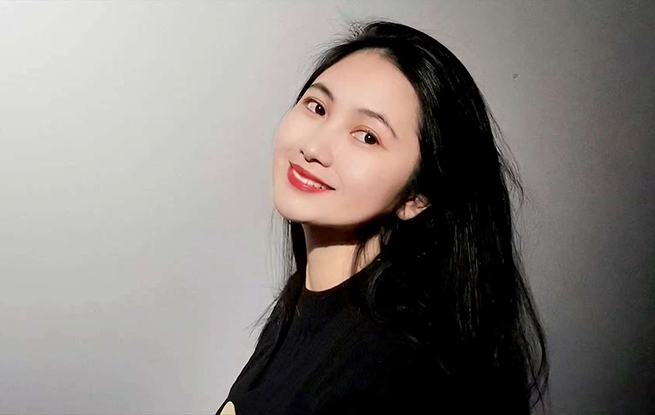 “新浪潮”訪談 | 莊凌：沒有力量改變世界，詩歌依然可以散發(fā)微光