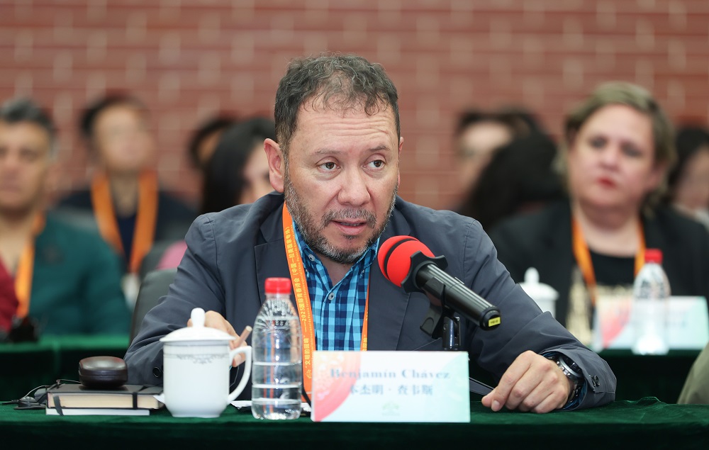 玻利維亞詩人本杰明·查韋斯