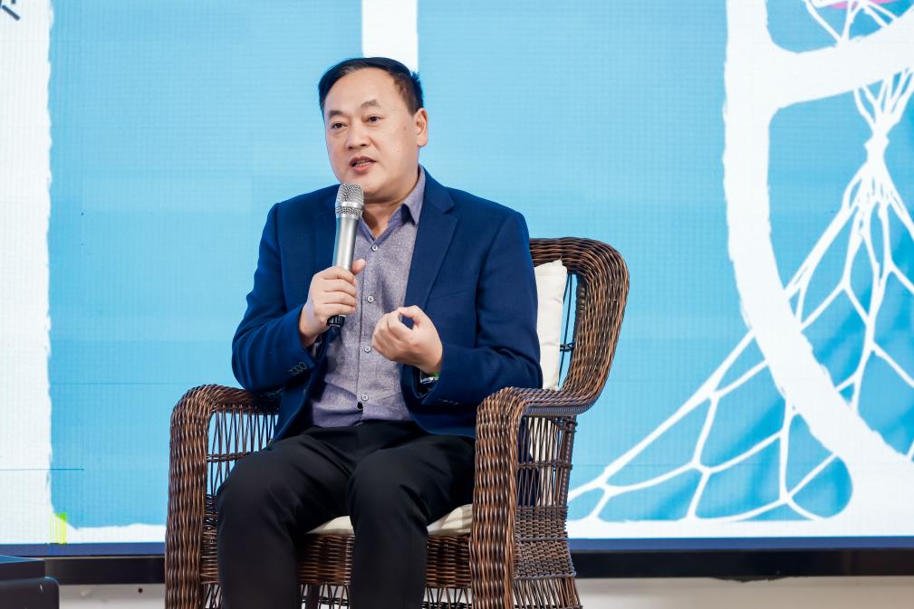 D:/桌面/第24講/24講媒體資料包/特邀主持：謝有順.jpg特邀主持：謝有順