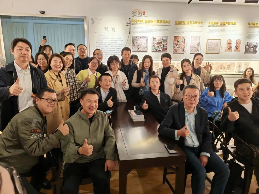 “著名作家抵達文學‘縣’場”來到浙江昆山