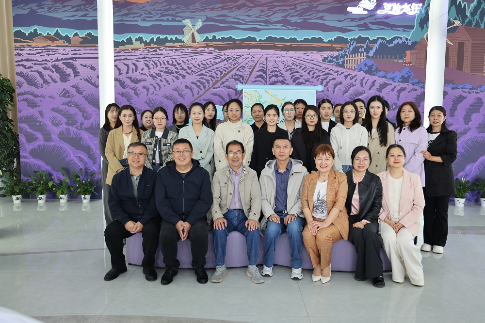 2025年4月23日，在伊帕爾汗公司舉辦世界讀書日活動(dòng) (1)