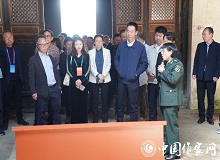 江西寧都2023年3月9日，中國作家“深入生活、扎根人民”新時代文學實踐點在寧都縣小布鎮(zhèn)授牌。[詳細]