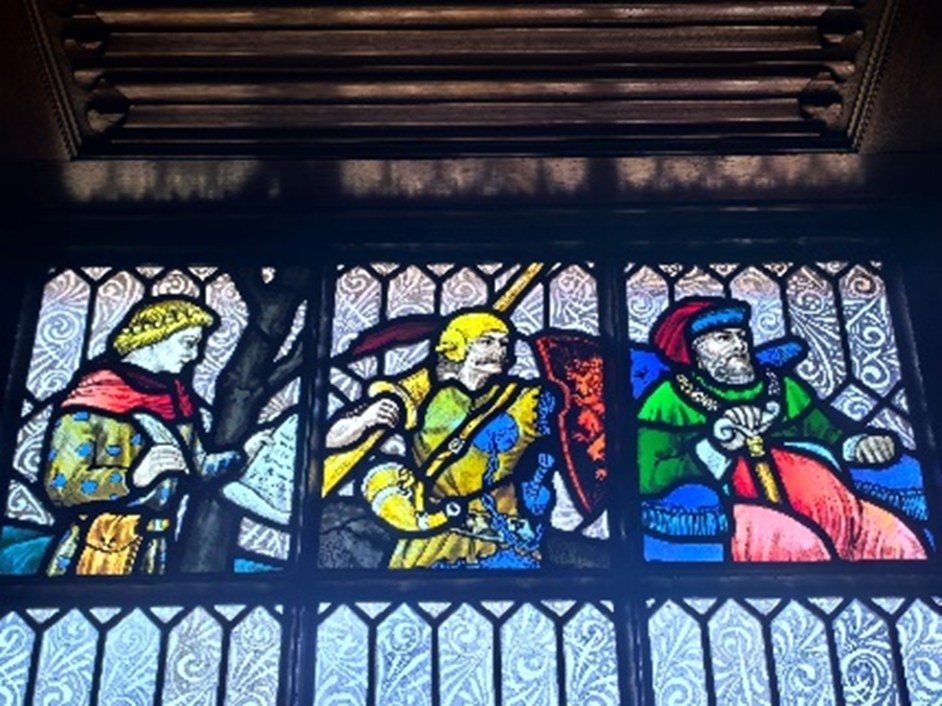 莎士比亞閱覽室的彩窗