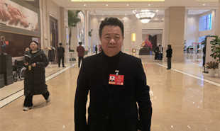 全國政協(xié)常委、中國作協(xié)副主席邱華棟