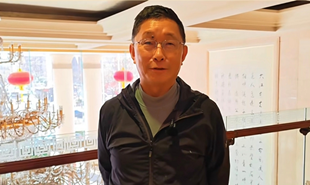 全國政協(xié)委員、中國作協(xié)副主席阿來