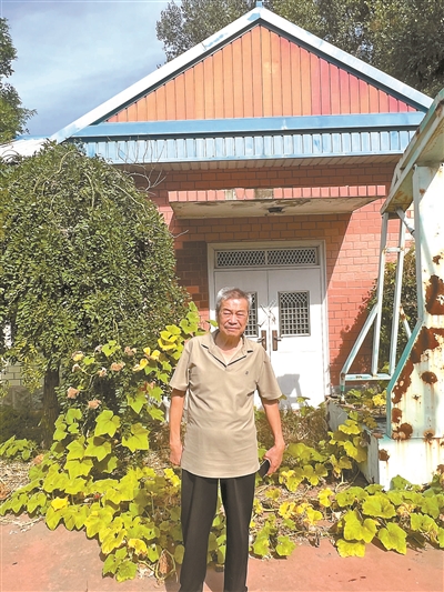 這是作者當(dāng)年偷書閱讀的礦山圖書館