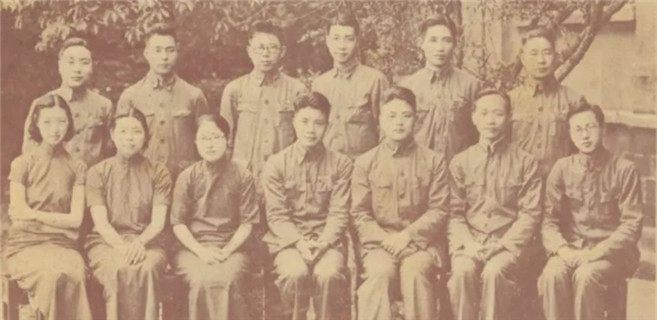 一朵罕見的“紫花”——高青子生平與創(chuàng)作考論