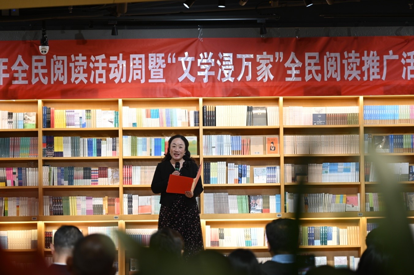 詩歌朗誦《最愛一座城》/作者、朗誦：王小玲